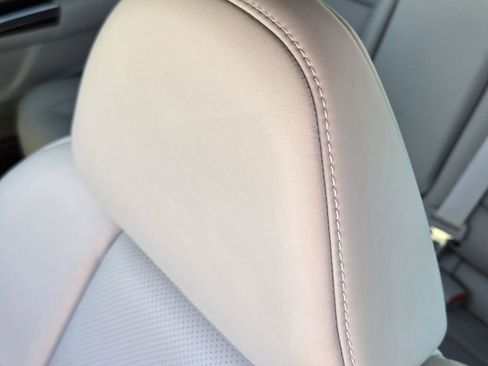 Used 2017 Acura TLX w/ Technology Package image 16