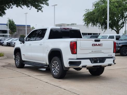 Used 2023 GMC Sierra 1500 AT4 w/ AT4 Premium Package AWD/4WD image 5