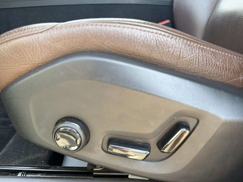 Used 2018 Volvo XC60 T5 Momentum AWD/4WD image 14