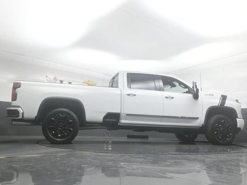 Used 2025 Chevrolet Silverado 2500 High Country w/ High Country Premium Package AWD/4WD image 50