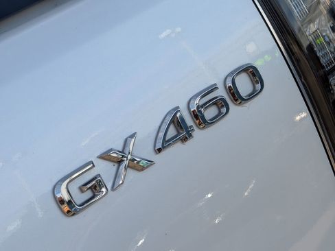 Used 2023 Lexus GX 460 Premium image 10