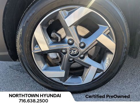 Certified 2023 Hyundai Venue SEL image 37
