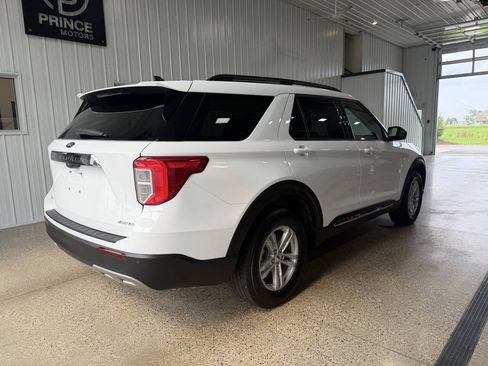 Used 2024 Ford Explorer XLT w/ Equipment Group 202A AWD/4WD image 5