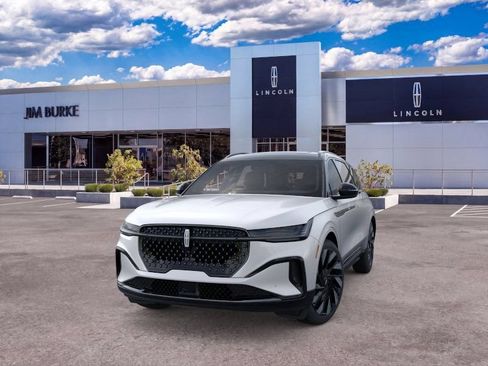 New 2026 Lincoln Nautilus Reserve w/ Jet Appearance Package AWD/4WD image 2