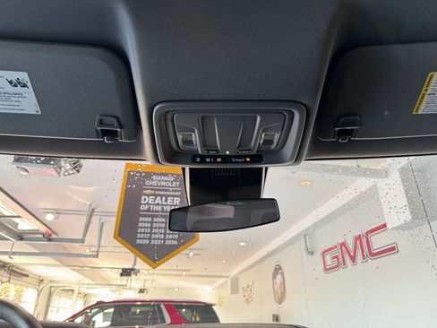 Certified 2023 Chevrolet Silverado 1500 Custom image 25