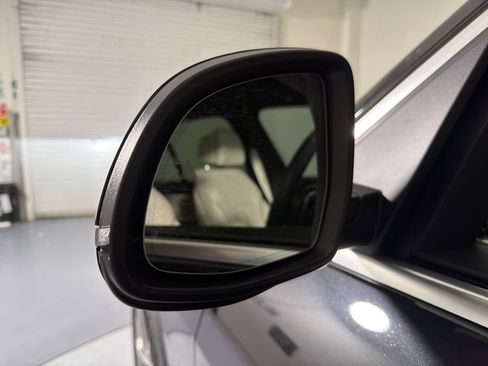 Used 2024 BMW X5 sDrive40i w/ Premium Package RWD image 7
