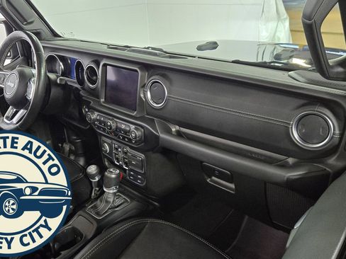 Used 2021 Jeep Wrangler Unlimited Sahara 4xe w/ Cold Weather Group image 34