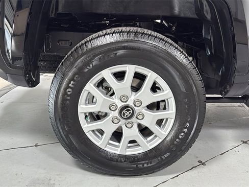 Certified 2025 Toyota Tacoma SR5 image 22