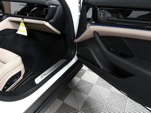 New 2026 Porsche Panamera 4 image 27