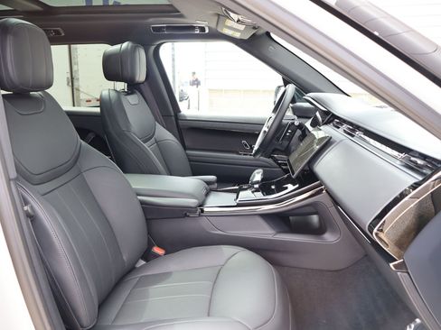 Used 2025 Land Rover Range Rover Sport Dynamic SE AWD/4WD image 30