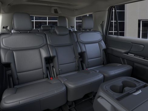 New 2026 Ford Expedition Active AWD/4WD image 11