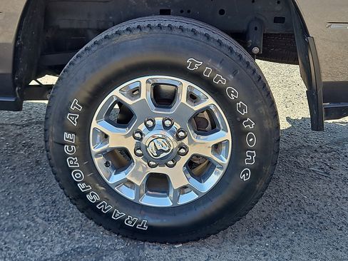 Used 2024 RAM 2500 Laramie image 5