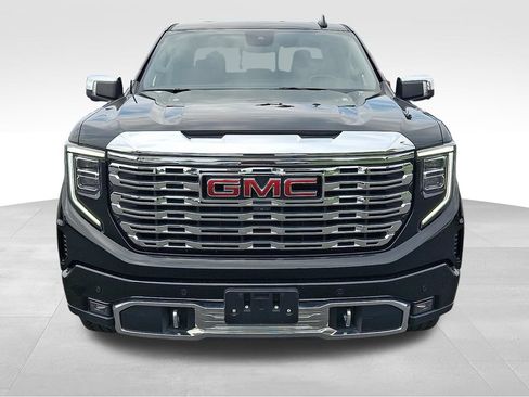Used 2022 GMC Sierra 1500 Denali AWD/4WD image 2