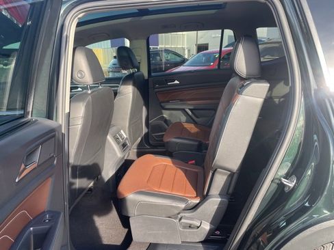 Certified 2021 Volkswagen Atlas SEL Premium image 8