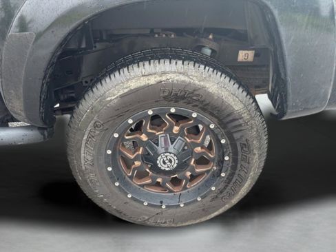 Used 2013 Toyota Tacoma 4x4 Double Cab w/ TRD Sport Pkg image 41