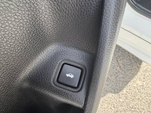 Used 2019 Honda Accord LX image 18
