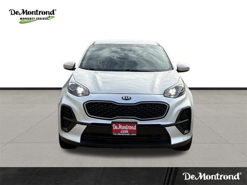 Used 2020 Kia Sportage LX image 2