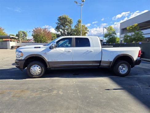 Used 2023 RAM 3500 Limited image 2