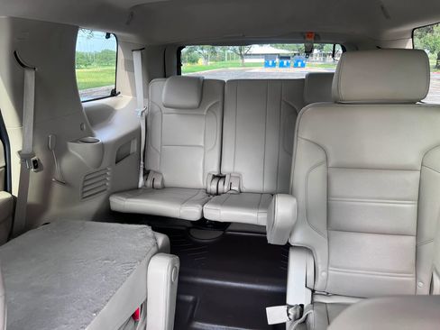 Used 2019 GMC Yukon Denali w/ Denali Ultimate Package RWD image 16