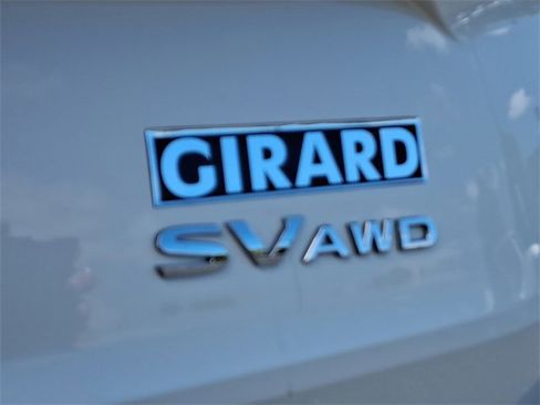 Used 2023 Nissan Rogue SV image 30