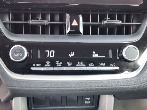 Used 2023 Toyota Corolla Cross LE image 20