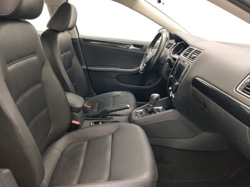 Used 2016 Volkswagen Jetta SEL FWD image 21