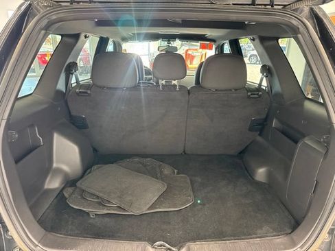 Used 2012 Ford Escape XLT FWD image 9