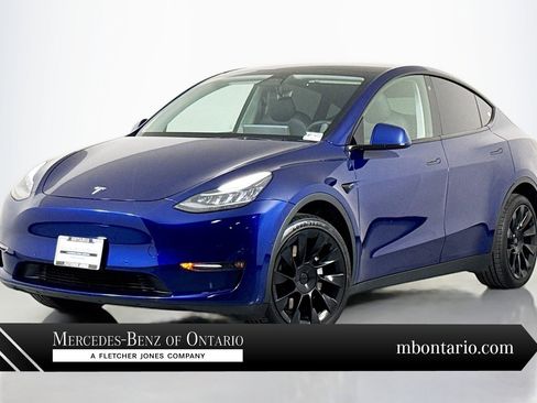 Used 2021 Tesla Model Y Long Range AWD/4WD image 1