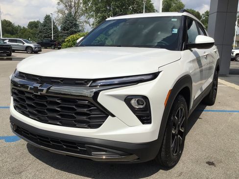 New 2026 Chevrolet TrailBlazer ACTIV w/ Driver Confidence Package FWD image 7