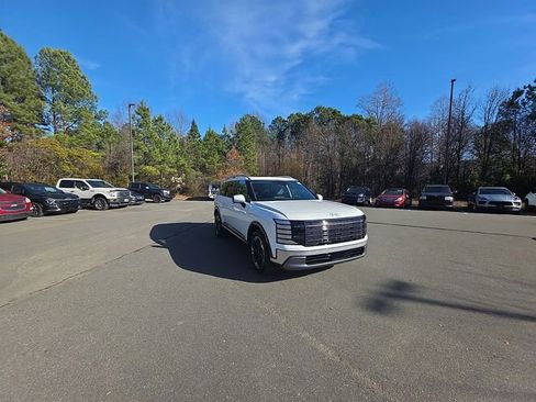 New 2026 Hyundai Palisade Limited FWD image 12