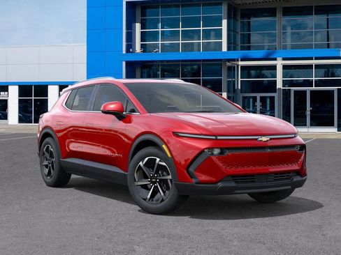 New 2026 Chevrolet Equinox EV LT image 8