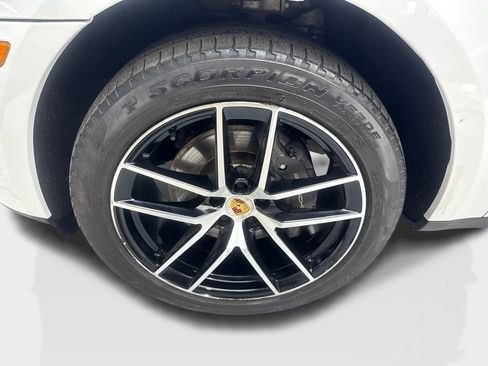 Used 2023 Porsche Macan AWD/4WD image 84