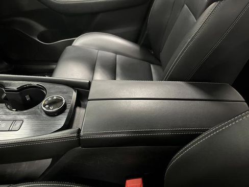 Used 2023 Nissan Rogue SL w/ SL Premium Package image 21