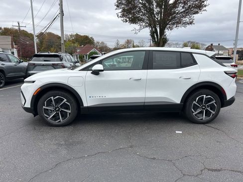 New 2026 Chevrolet Equinox EV LT image 4