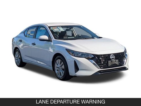 Used 2024 Nissan Sentra S FWD image 2