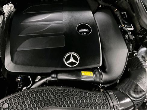 Used 2023 Mercedes-Benz GLC 300 4MATIC Coupe image 31