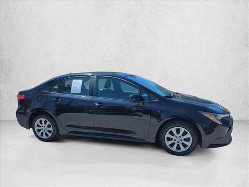 Certified 2024 Toyota Corolla LE FWD image 4