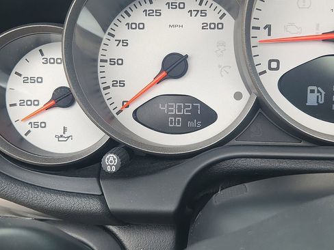 Used 2012 Porsche 911 Carrera 4S image 16