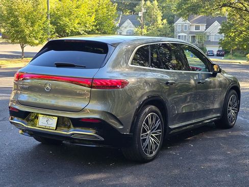Used 2023 Mercedes-Benz EQS 580 4MATIC SUV image 6