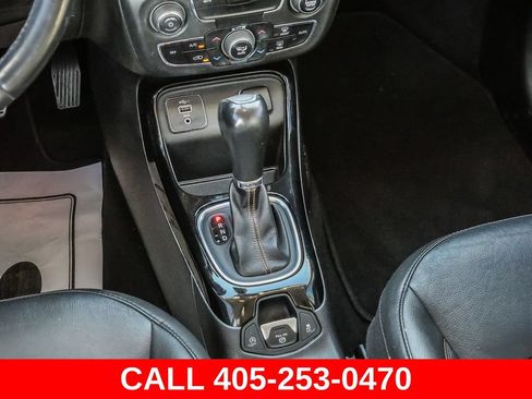 Used 2019 Jeep Compass Limited FWD image 29