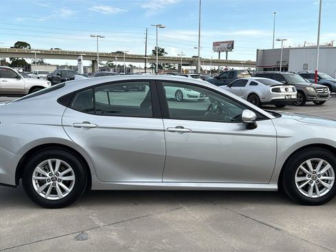 Certified 2025 Toyota Camry LE image 8