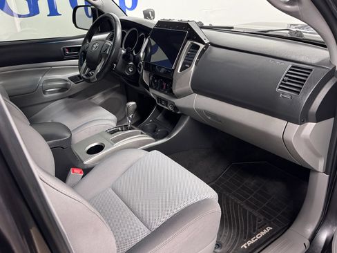 Used 2014 Toyota Tacoma 4x4 Double Cab w/ TRD Sport Package image 9
