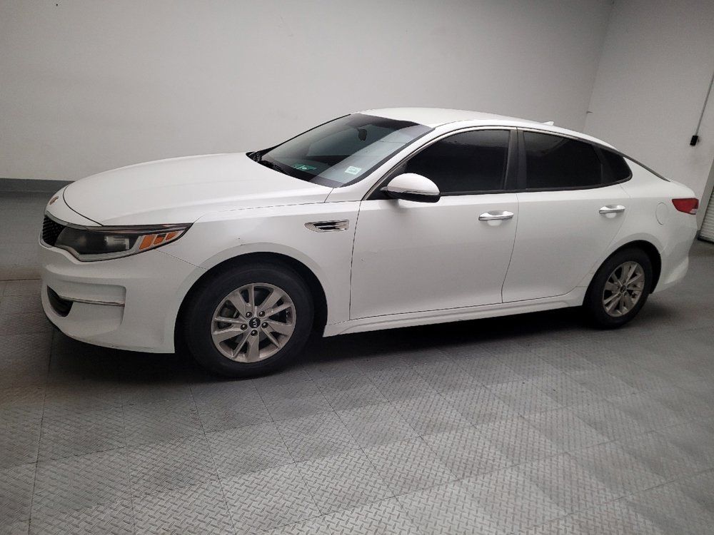Used 2018 Kia Optima LX FWD image 2