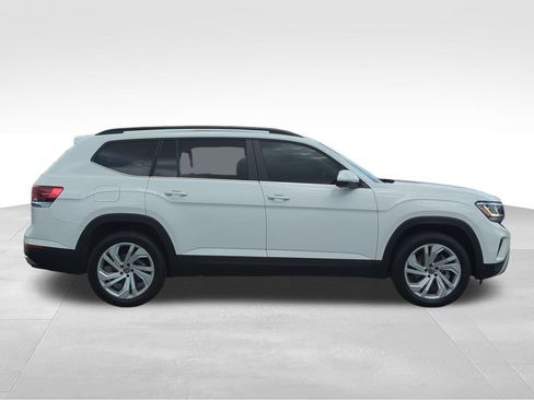 Certified 2023 Volkswagen Atlas SE FWD image 3