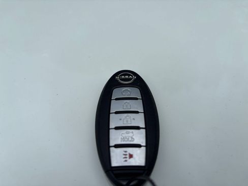 Used 2025 Nissan Altima 2.5 SV FWD image 18