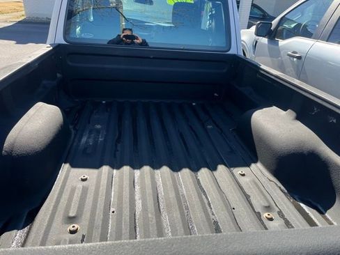 Used 2011 Ford Ranger XLT image 15