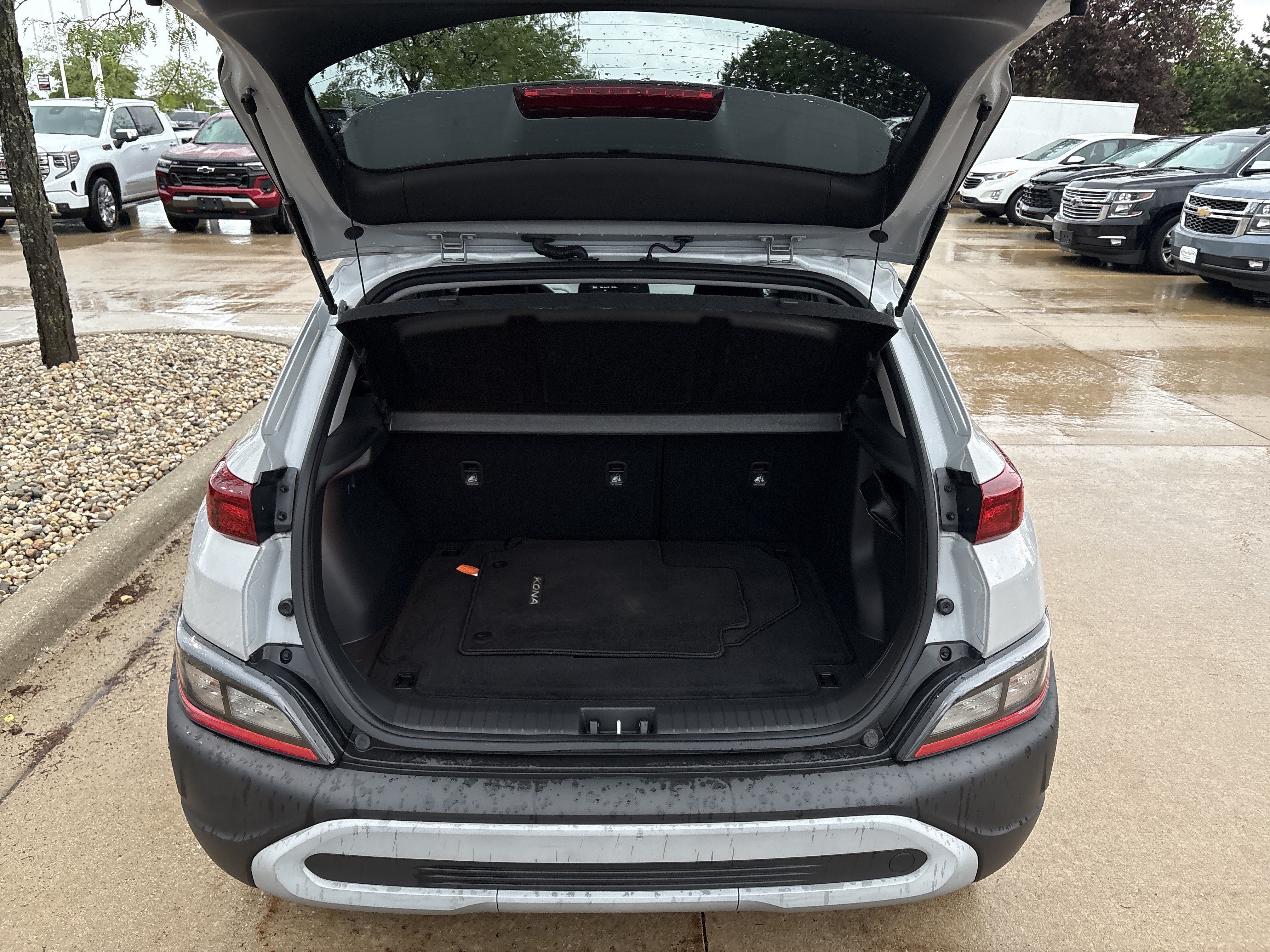 Used 2023 Hyundai Kona SEL AWD/4WD image 13