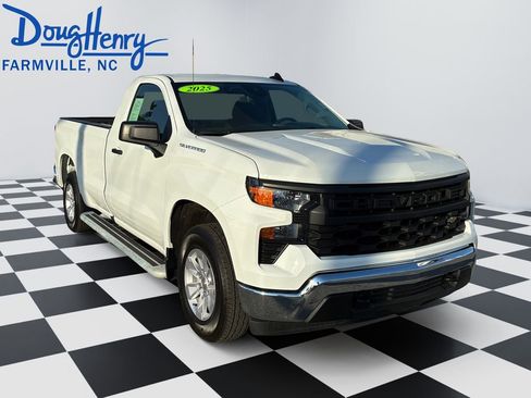 Used 2025 Chevrolet Silverado 1500 W/T image 7
