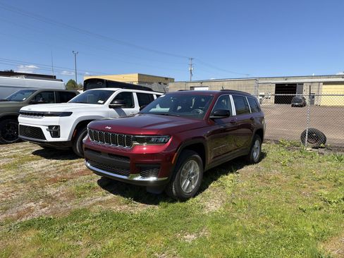 New 2026 Jeep Grand Cherokee L 4WD image 1