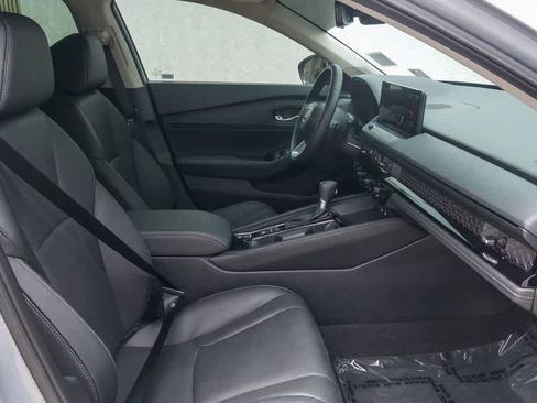 Used 2025 Honda Accord Touring image 15